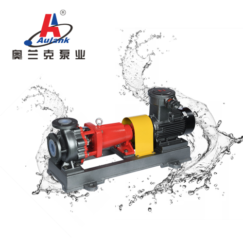 1.產(chǎn)品介紹：AC-F系列襯氟化工離心泵按國際標(biāo)準(zhǔn)并結(jié)合非金屬泵的工藝設(shè)計，采用龜甲網(wǎng)襯里技術(shù)制造，和其它同類泵相比具有襯里防脫落、防開裂的優(yōu)點。泵體采用金屬外殼內(nèi)襯聚全氟乙丙烯(F46)、聚偏二氟乙烯(PVF2)、聚丙烯(PP)等，泵蓋、葉輪和軸套均用金屬嵌件外包氟塑料整體燒結(jié)壓制而成，軸封采用外裝式機(jī)械密封，其密封性較好。適用于長期輸送任意濃度的強酸、堿、鹽、強氧化劑等腐蝕性介質(zhì)。